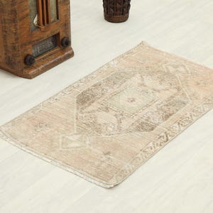 2x3 Small Rug, Handmade Rug, Boho Rug,2x3 Bath Rug, Rug,Hand-knotted Rug, Vintage Door Mat, Turkish Bathroom Rug, 2x3 Rug,Wool Rug,Small Rug