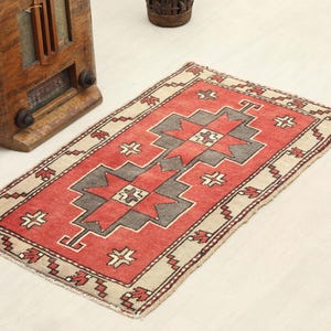 2x3 Small Rug, Handmade Rug, Boho Rug,2x3 Bath Rug, Rug,Hand-knotted Rug, Vintage Door Mat, Turkish Bathroom Rug, 2x3 Rug,Wool Rug,Small Rug