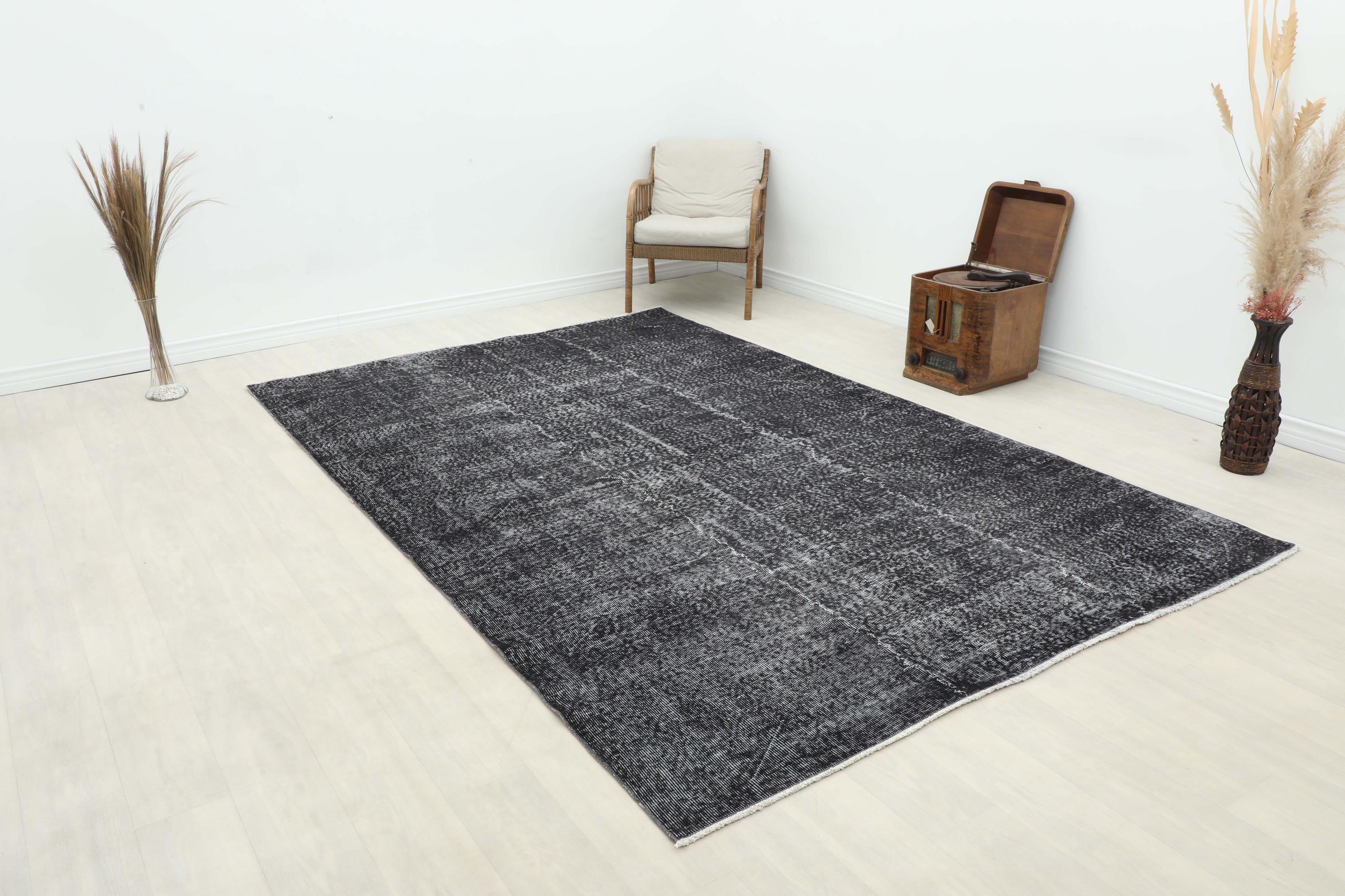 7x10 Ft Turkish Vintage Area Rug | Distressed Dark Gray Abstract