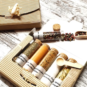 Gourmet Spice Sampler Set: Chicken, Potatoes, Pizza, Vegeta, Flower Salt, Mix Pepper