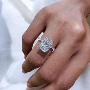 2.75 Carat Cushion Diamond Ring,2.75 Carat Diamond Ring,Cushion Diamond Ring,Cushion Engagement Ring, Hidden Halo Cushion Engagement Ring
