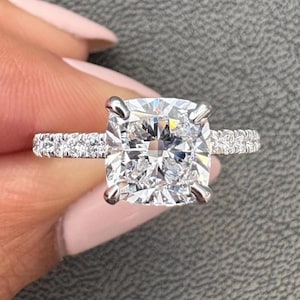 2.1 Carat Cushion Diamond Ring,2.1 Carat Diamond Ring,Cushion Diamond Ring,Cushion Engagement Ring, Hidden Halo Cushion Engagement Ring