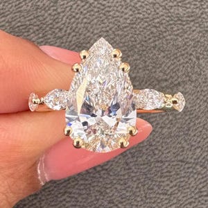 2.7 Carat Three Stone Diamond Engagement Ring,Three Stone Pear Engagement Ring, Pear Shape Diamond Ring,Engagement Ring, Unique Pear Diamond