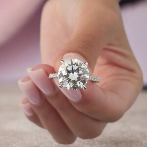 3 Carat Round Diamond Engagement Ring,3 Carat Diamond Ring, Round Diamond Ring, Round Engagement Ring,Pave Engagement Ring, Uniqe Round Ring