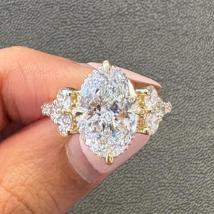 3.2 Carat Oval Diamond Engagement Ring, 3.2 Carat Diamond Ring, Oval Diamond Ring, Oval Engagement Ring,Unique Engagement Ring