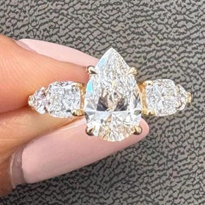 1.5 Carat Three Stone Diamond Engagement Ring,Three Stone Pear Engagement Ring, Pear Shape Diamond Ring,Engagement Ring, Unique Pear Diamond