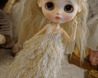 Blythe Feather Slip Dress, Blythe Doll Clothes, Blythe Vintage Dress, Dress for Blythe Neo Blythe Clothes, Custom Blythe Dress for ob22 ob24