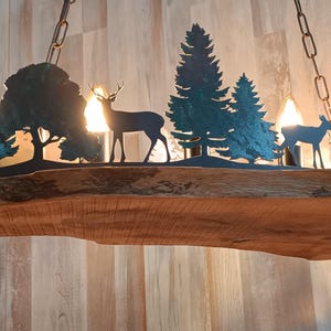 Live Edge Scheibe LINEAR LAMP, Rustikales Licht, Holz Hängeleuchte, Beleuchtung, Kronleuchter im Cabin Style