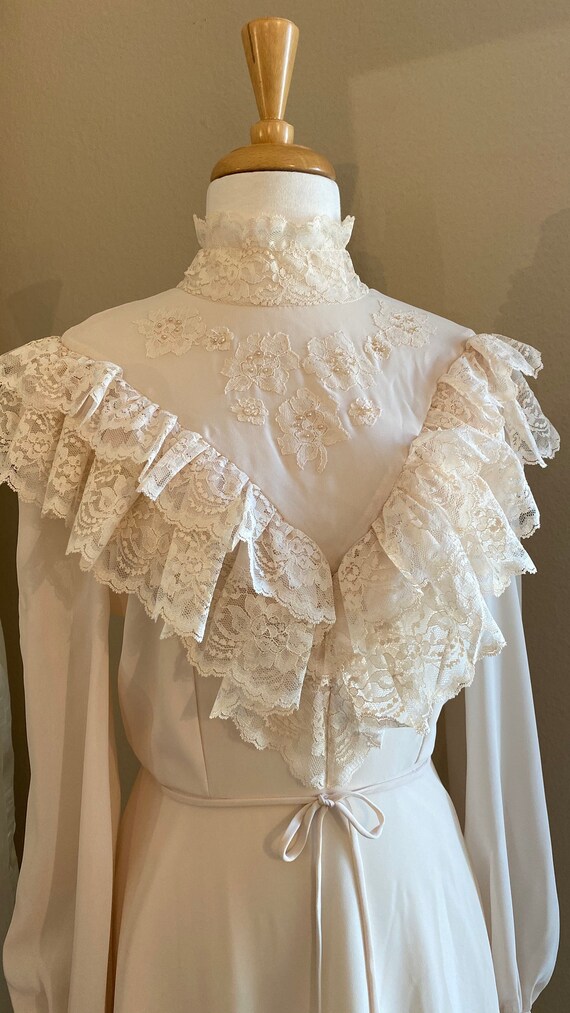 Vintage wedding gown, custom made wedding gown, ru
