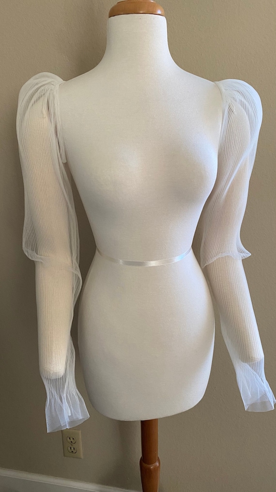 Detachable wedding sleeves - removable sleeves - wedding sleeves - pleated tulle sleeves - puff sleeves - fitted sleeves