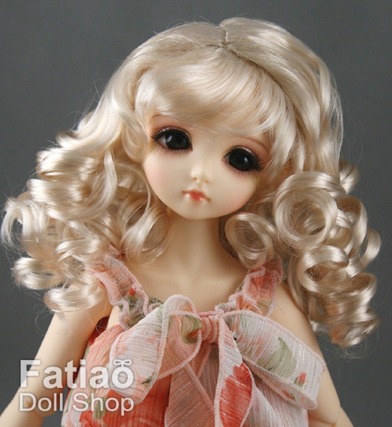 BLONDE 4 New All Same Synthetic Doll Wigs Size 7-8 Color