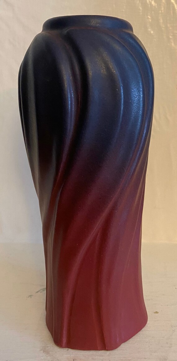 Van Briggle Pottery Vase Leaves Shape 824 Mullberry USA 1910-20