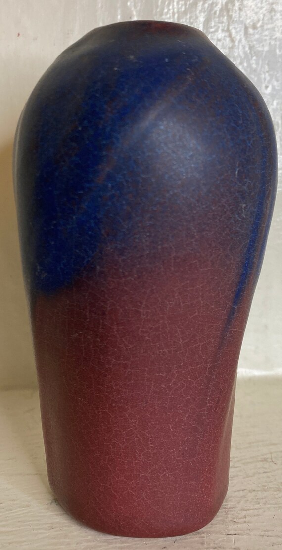 Van Briggle Pottery 1920s Mullberry Spiderwort Vase Shape 841 USA