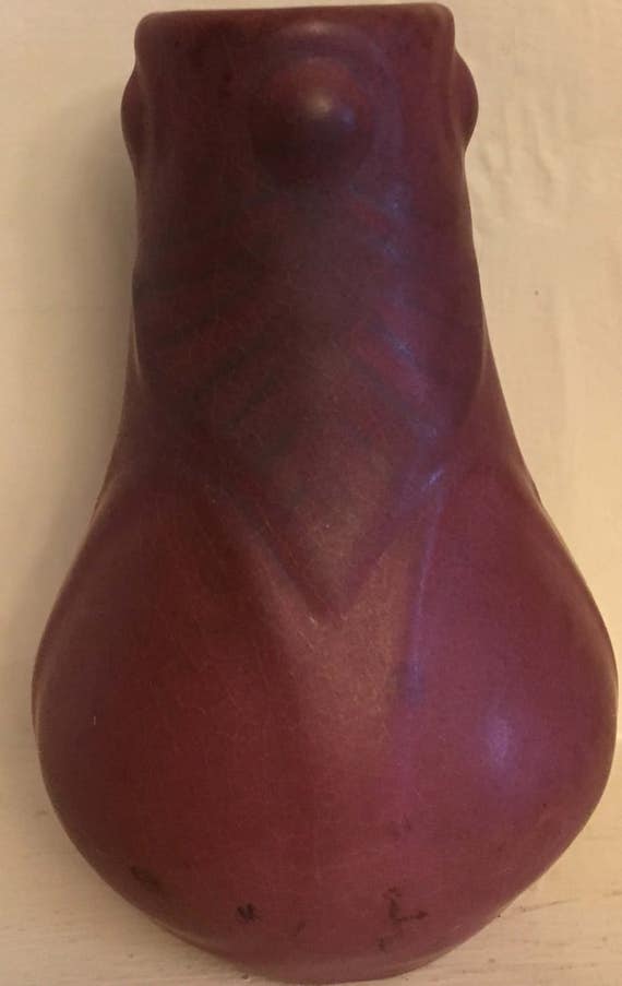 VanBriggle Pottery Beautiful Mulberry peacock vase