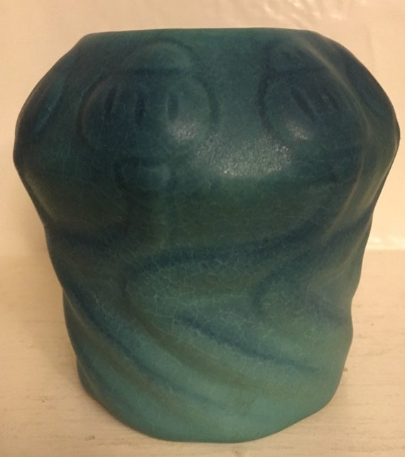 Van Briggle Pottery Older Pod Vase 1920-1930 Dirty Bottom