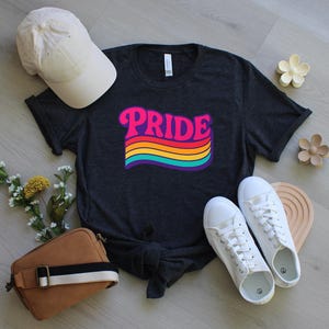 PRIDE wave, stolz bunt, LGBTQ Geschenk Shirt Die Zukunft ist inklusive Shirt Regenbogen Pride Shirt Parade bereit Liebe für jedermann Pride Month