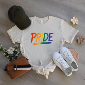 PRIDE Farbe Splatter Shirt, die Zukunft ist inklusive Shirt Liebe für alle LGBTQ Geschenk Shirt Parade bereit Regenbogen Pride Shirt Pride Month