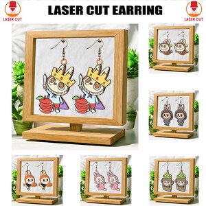 Set di orecchini con personaggi dei cartoni animati tagliati al laser, orecchini carini di Labubu, orecchini in legno con mostri di Labubu tagliati al laser, orecchini in legno con gioielli kawaii in formato SVG