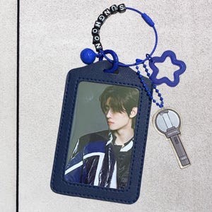 Porte-cartes photo bleu marine ENHYPEN - Porte-clés K-Pop, bang Engene, bâton lumineux Enhypen, Heeseung, Jay, Jake, Sunghoon, Sunoo, Jungwon, Ni-ki.