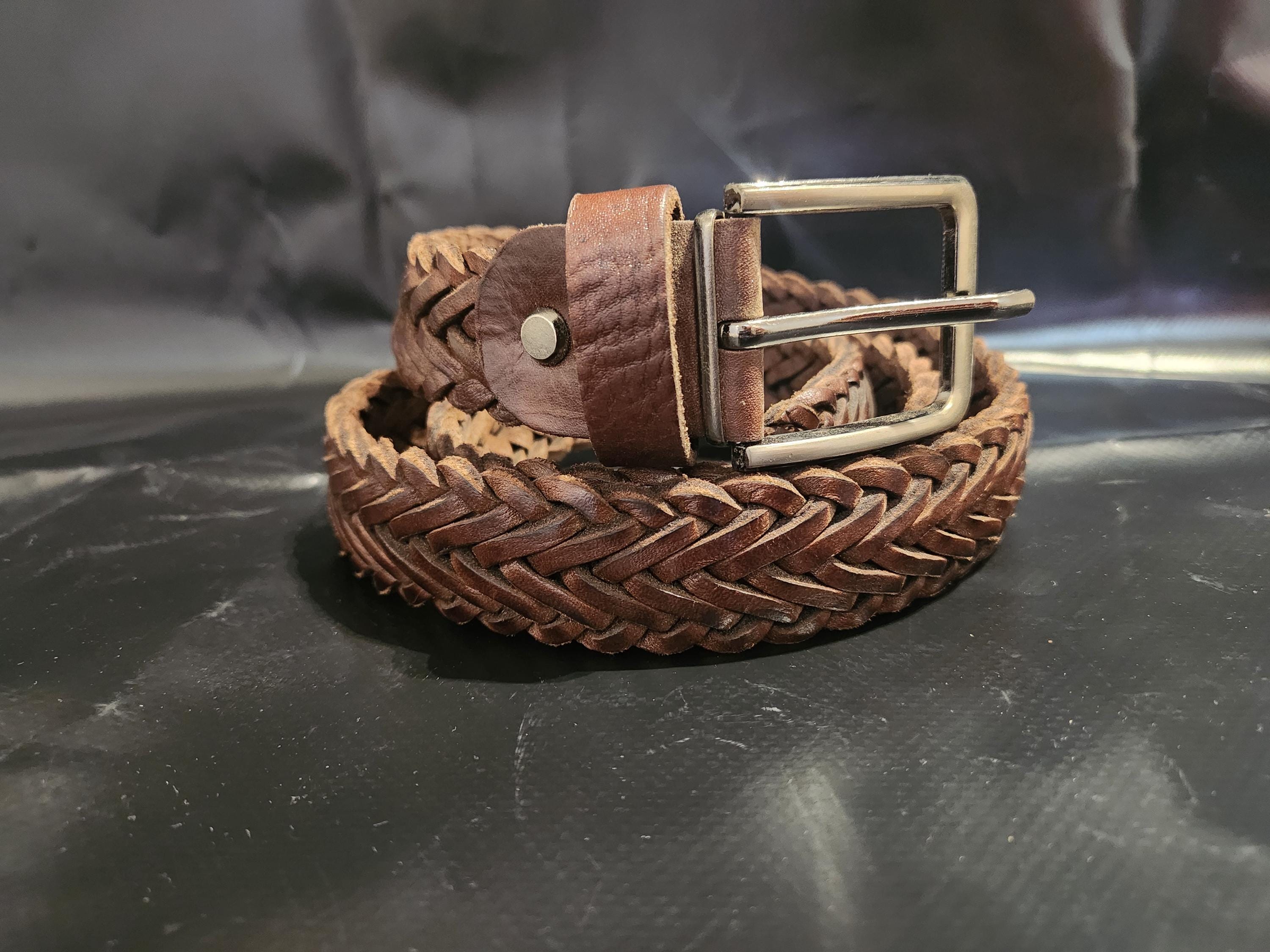 Handmade Moroccan Braided Leather Belt for Men - Classic  display picture 2