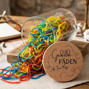 Kleines Dankeschön Geschenk für Frauen und Männer, personalisiertes Unikat mit Gravur Geduldsfäden, liebevolle Geschenkidee zum Abschied.
