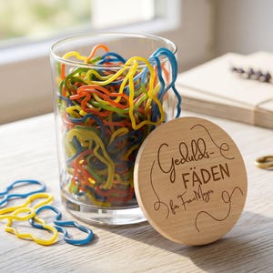 Nachhaltiges Geschenk aus Glas und Holz, plastikfreie Aufbewahrung personalisiert, ökologisches Abschiedsgeschenk für Teamleitungen.