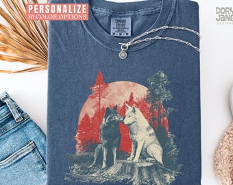 Vintage Wolves Comfort Colors Shirt Grunge Retro Wolf Faded Wildlife 2000s T-Shirt 90s Graphic Style Forest Animals Shirt for Nature Lovers