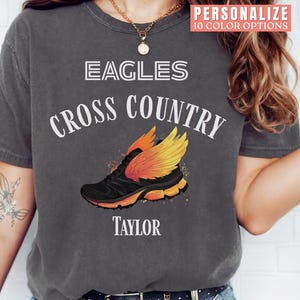 Chemise maman de ski de fond personnalisée pour le cross-country Chemises de maman pour le ski de fond Nom de l&#39;équipe de ski de fond Couleurs de confort personnalisées Esprit de ski de fond T-shirt