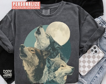 Mystic Wolves Comfort Colors Shirt 90s Graphic Style Forest Animals Tshirt for Nature Lovers Vintage Wolf Faded Wildlife Moon T-Shirt 2000s