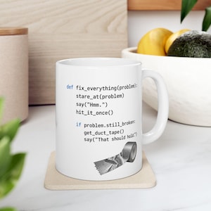 Taza divertida para programadores, "Arregla todo con cinta adhesiva", taza de café de 325 ml, regalo con humor para programadores y amantes de la tecnología.