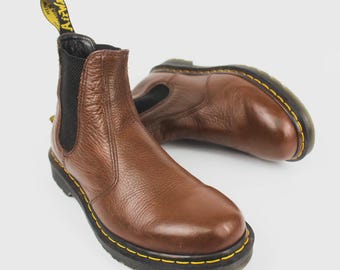 Dr Martens Studded, Brown 8 Hole Ankle Boots, Womens Leather  display picture 1