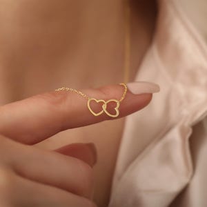 925K Silber Minimalist Doppelherz Halskette, Zierliche Herz Link Halskette, Zwei Herzen Halskette, Interlocked Hearts Halskette