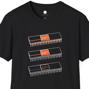 Camiseta con diseño de CPU Z80 dibujada a mano / Tres variantes artísticas apiladas / Regalo para fabricantes de chips de computación retro