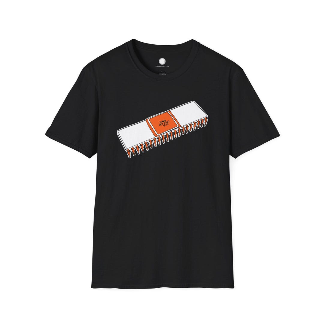 MOS 6502 CPU Microprocessor Chip T-shirt | Retro Computing Apple I ...