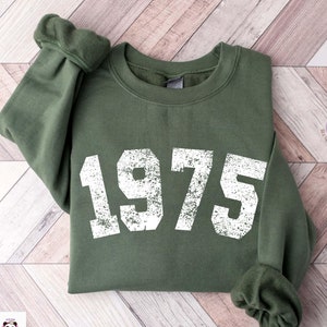 50th Birthday Sweatshirt, 1975 Sweatshirt, 50th Birthday Gift, Birthday Gift for Men, Distressed 1975 sweater, vintage 1975 birthday shirt