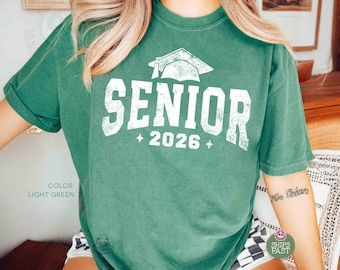 Camiseta Comfort Colors Senior 26, camiseta vintage para seniors, camiseta de la generación 2026, camiseta con birrete para seniors, camiseta de graduación para seniors, camiseta retro para seniors 2026