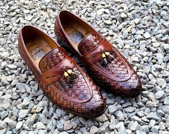 Handmade Brown Woven Faux Leather Loafers: Retro Tassel Moccasins