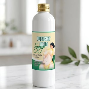 Puede incluir: Una botella blanca con tapa dorada y una etiqueta que dice "WEIGHT GAIN Syrup". La etiqueta presenta una ilustración de una persona y el texto "Unblended Herbal Mixture" y "Improved Pramila Man with Metabolism Booster."