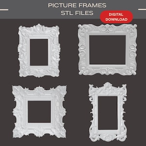 Peut inclure: Quatre cadres photo blancs ornés, avec des motifs floraux et des volutes détaillés. Les cadres sont carrés et rectangulaires, sur un fond gris foncé. Le texte en haut indique "PICTURE FRAMES STL FILES" et un bouton rouge dit "DIGITAL DOWNLOAD".
