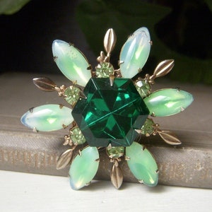 Vintage Green Art Glass Brooch, Rivet Back, Emerald Rhinestone and Opal Givre Glass, Gorgeous Floral Pin, 1950's Prong-set Flower Brooch