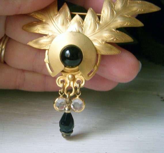 Vintage Gold and Black Brooch, Leaf Pin with Blac… - image 3