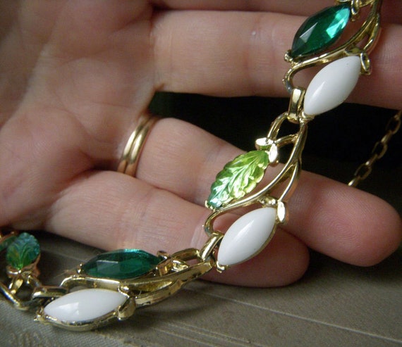 Vintage Green and White Leaf Necklace, Rhinestone… - image 2