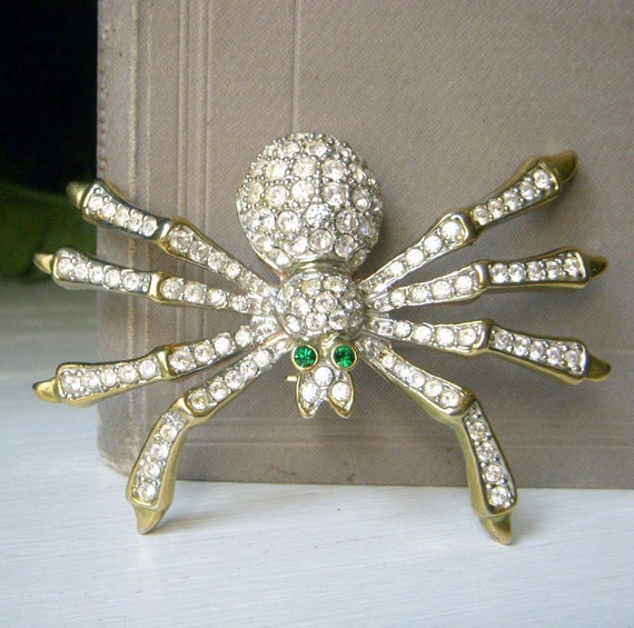 Large Faux Pearl Spider Brooch – ACLASSICPARADISE