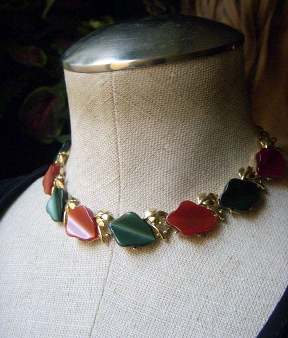 Vintage Thermoset Leaf Link Necklace, Moonglow Luc