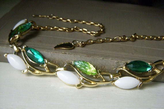 Vintage Green and White Leaf Necklace, Rhinestone… - image 3