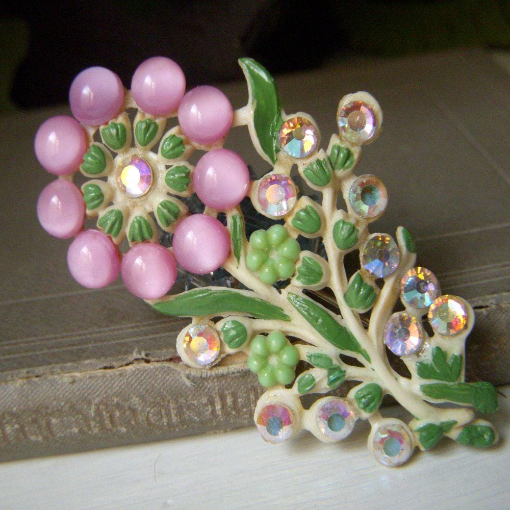 Moonglow Brooch - Etsy display picture 3