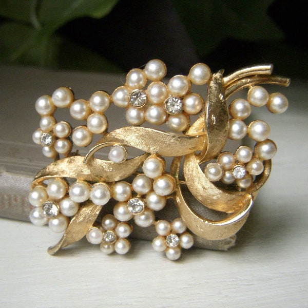 Vintage Francois Rhinestone and Pearl Brooch, A Division of Coro, Heavy Goldtone High End Pin, Floral Leaf