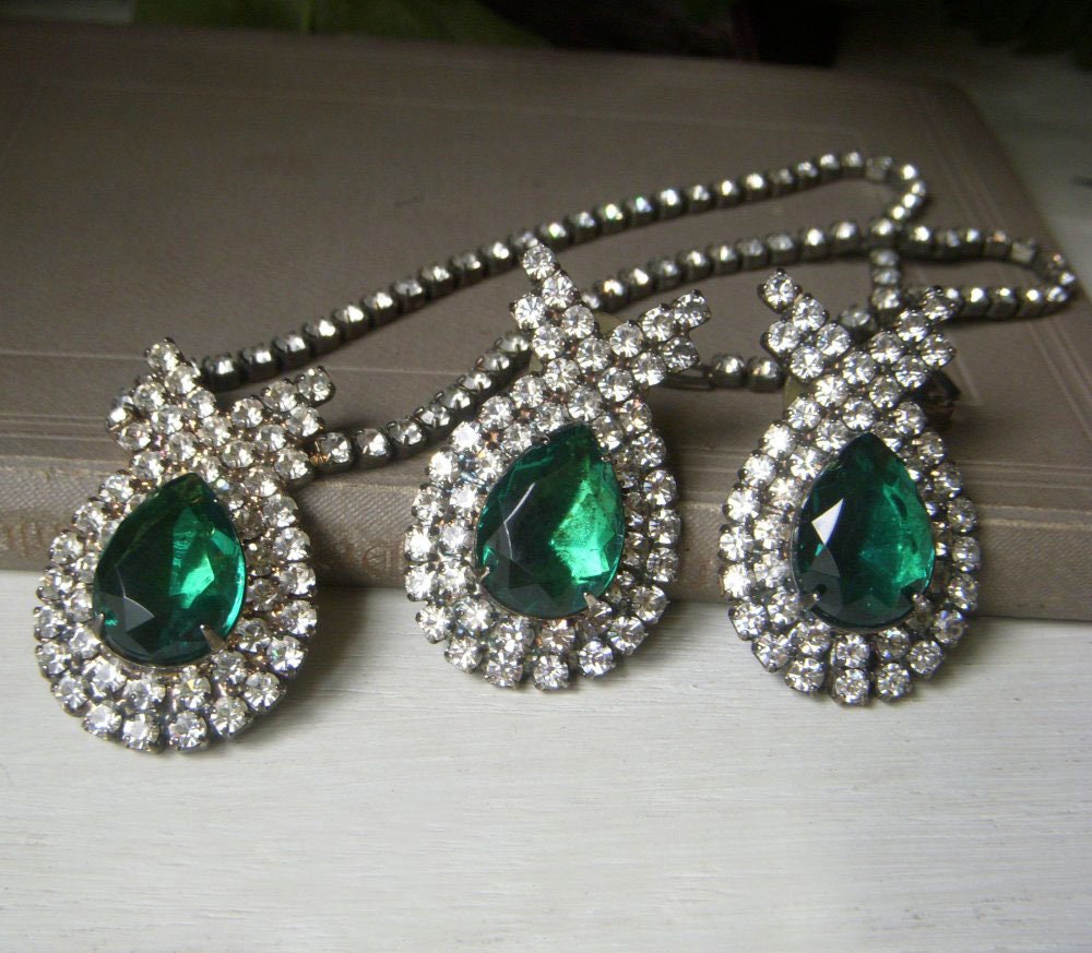 Rhinestones Mix- Emerald Green – Luxury By Dari
