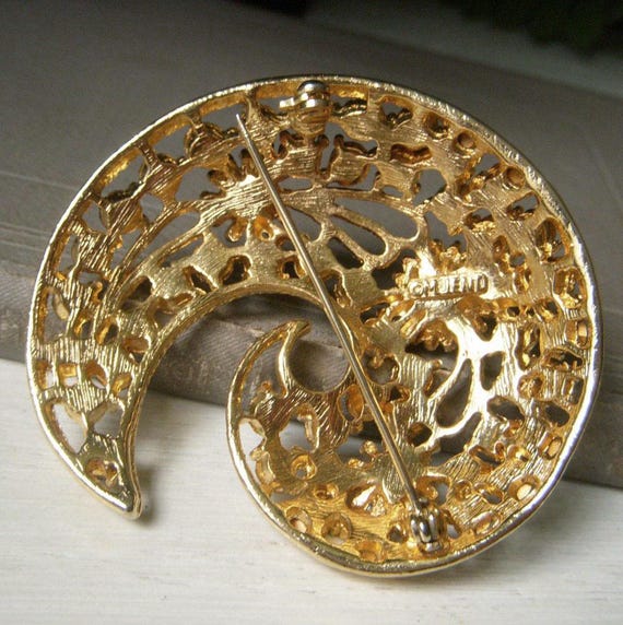 M.J. Ent Paisley Brooch, Vintage M.J. Enterprises Black and Clear