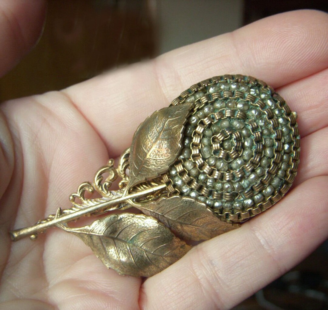 Miriam haskell deals flower brooch